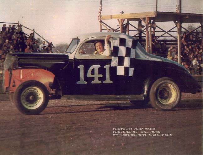 06.30.03_141_FOW_MAR_0053_1.jpg (52367 bytes)