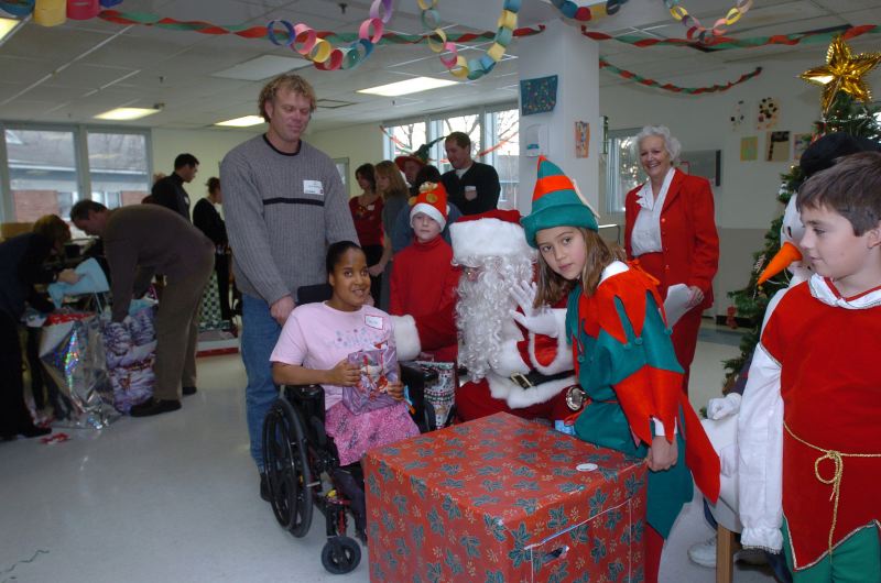 Gilligan_Wall Modified.jpg (80404 bytes)