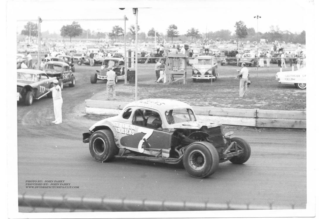 05.04.03_007_MYS_FLM_0066_1.jpg (98485 bytes)