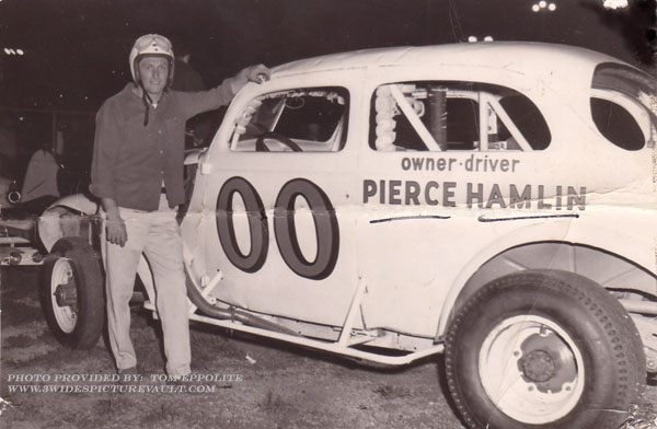 05.25.03__00_HAM_UNK_0060_1.jpg (59397 bytes)