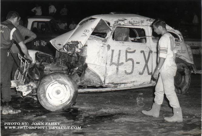 06.05.03_45X_WIL_HAR_0066_1.jpg (67103 bytes)