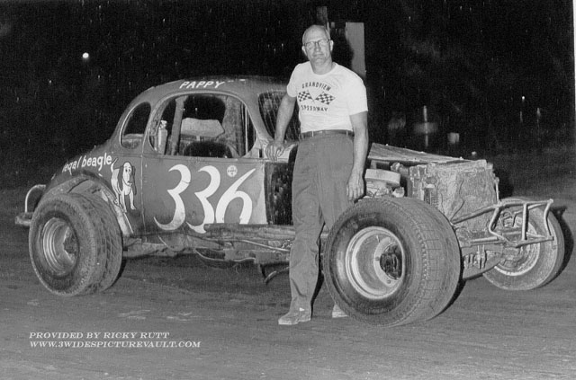 07.06.03_336_MUT_UNK_0060_1.jpg (69438 bytes)