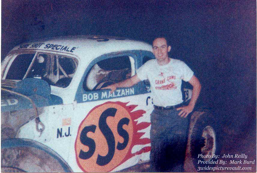 12.23.03_SSS_MAL_UNK_0060_1.jpg (63042 bytes)