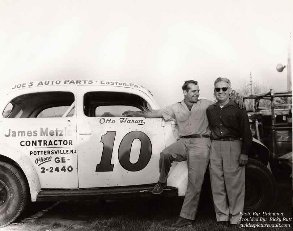 a07.20.04_001_HAR_NAZ_0060_1.jpg (57339 bytes)