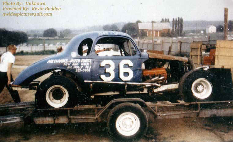 b03.06.05_036_ROS_UNK_0060_1.jpg (71264 bytes)