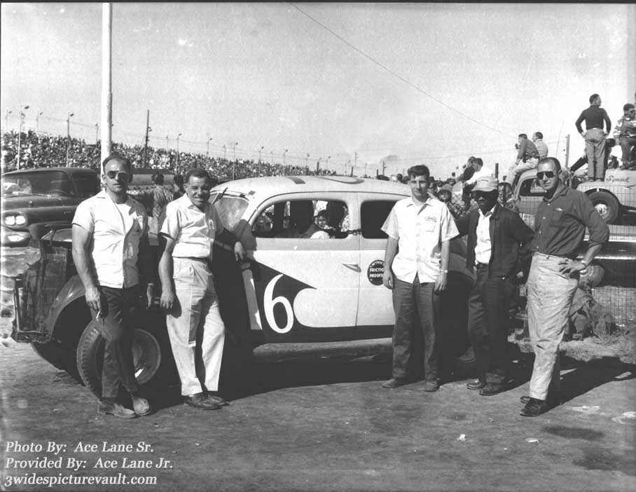 b03.20.05_016_GOV_LAN_0060_1.jpg (87531 bytes)