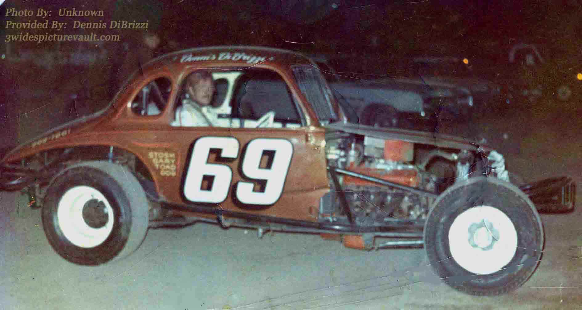 b03.29.05_069_DiB_UNK_0060_1.jpg (70933 bytes)