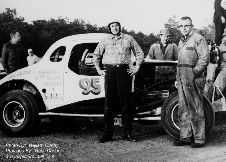 b12.23.05_095_KEL_UNK_0063_1.jpg (115450 bytes)