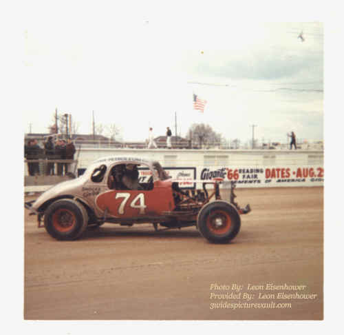 c03.08.06_074_OLS_REA_0060_1.jpg (102040 bytes)