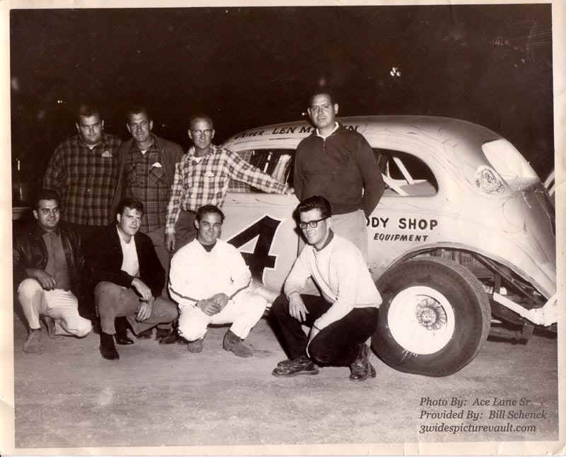 c06.09.06_004_MAR_UNK_0060_1.jpg (99517 bytes)