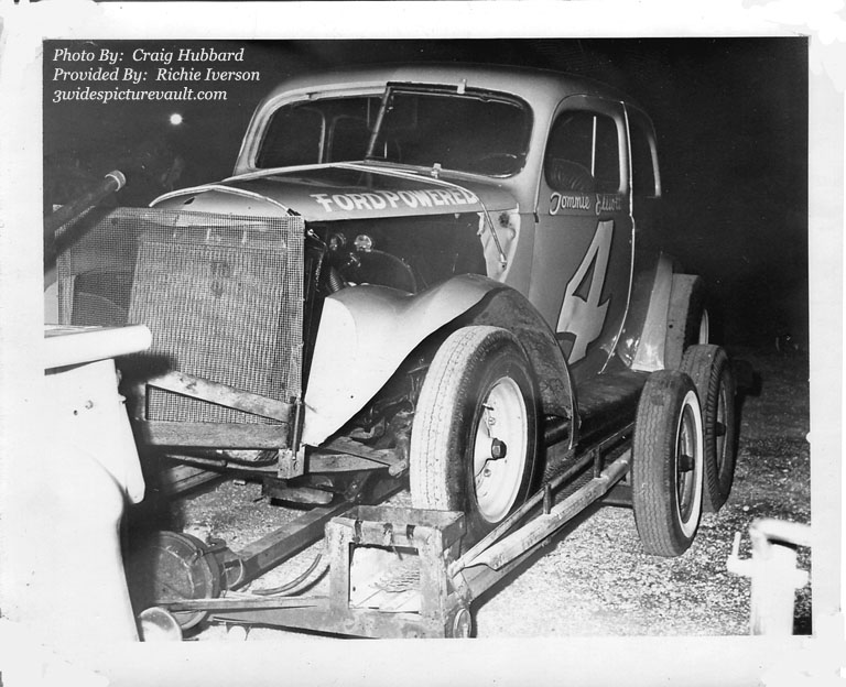 c07.03.06_004_ELL_WAL_0063_1.jpg (120804 bytes)