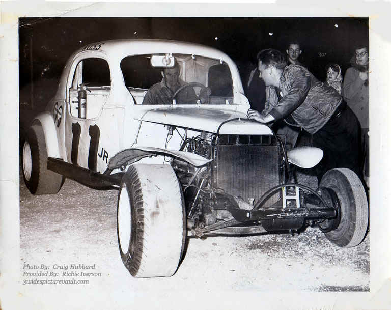 c07.03.06_011_HOF_WAL_0063_1.jpg (133187 bytes)