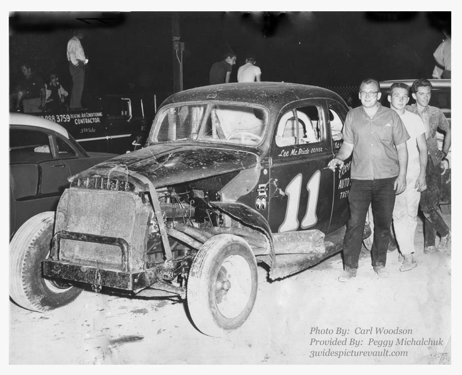 c08.29.06_011_McB_FLM_0060_1.jpg (109340 bytes)