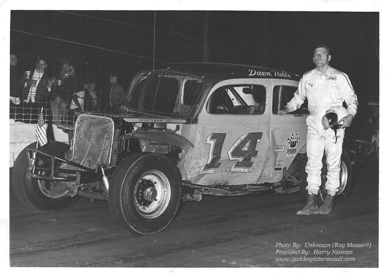 d02.22.07_014_NOB_GND_0069_1.jpg (95201 bytes)