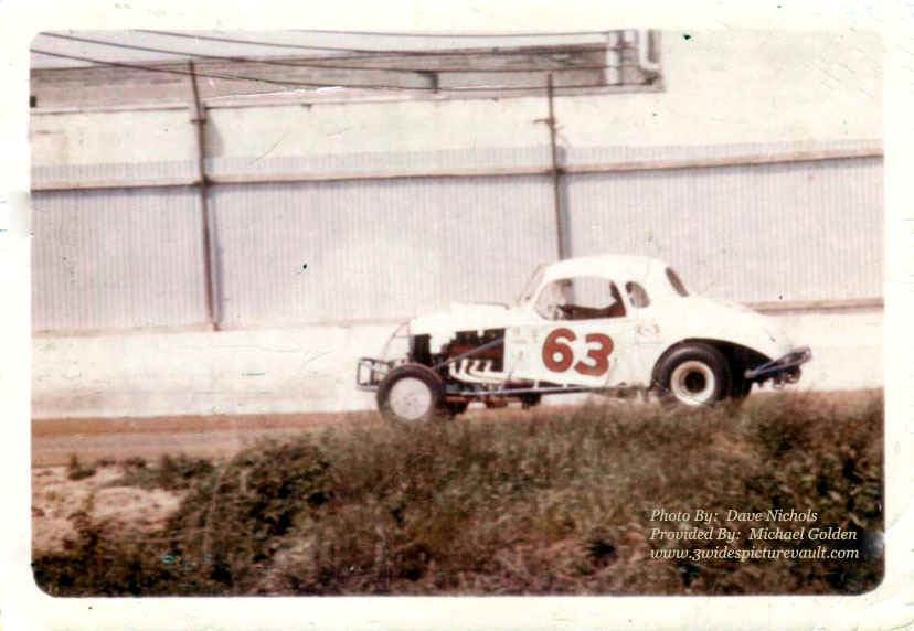 d08.16.07_063_KUM_NAZ_0065_1.jpg (101457 bytes)