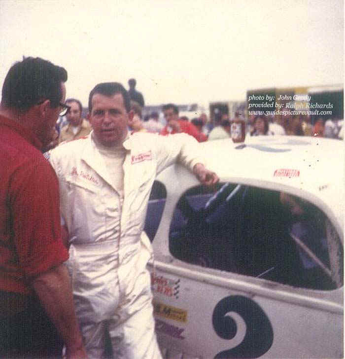 11.01.03_002_HUR_LAN_0060_1.jpg (63918 bytes)