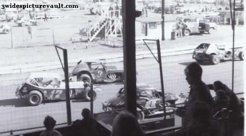 01.01.03_055_KLO_FLM_0075_1.jpg (26568 bytes)