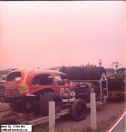 01.01.03_080_PIC_FLM_0070_1.jpg (25417 bytes)