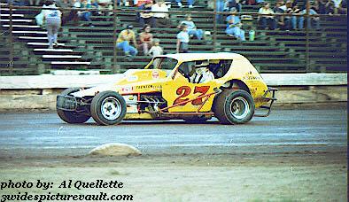 01.03.03_027_PLO_EWS_0878_1.jpg (47273 bytes)