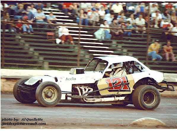 01.03.03_121_GRB_EWS_0078_1.jpg (47187 bytes)