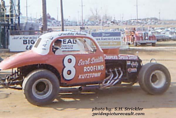 01.18.03_008_ADA_REA_0070_1.jpg (40309 bytes)