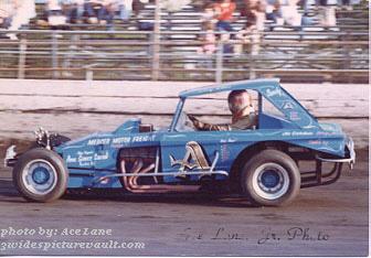 01.25.03___A_KLI_EWS_0070_1.jpg (42436 bytes)