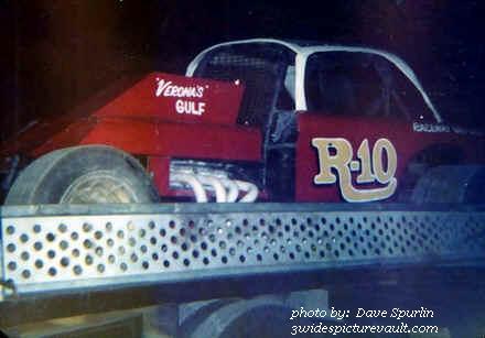 01.26.03_R10_FIT_FLM_0070_1.jpg (108910 bytes)