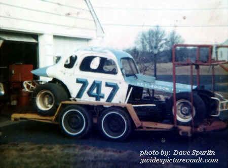 01.31.03_747_CHE_UNK_0070_1.JPG (110276 bytes)