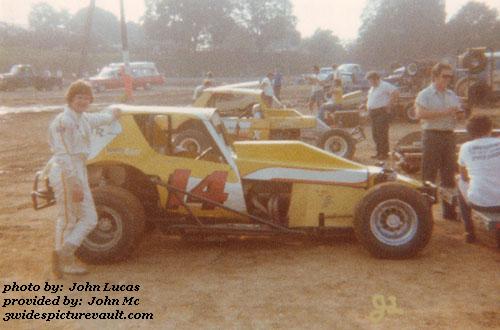 02.20.03_014_BEL_UNK_0070_1.jpg (45444 bytes)