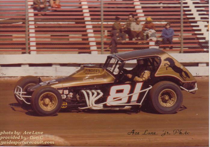 02.22.03_081_BEA_EWS_0070_1.jpg (69838 bytes)