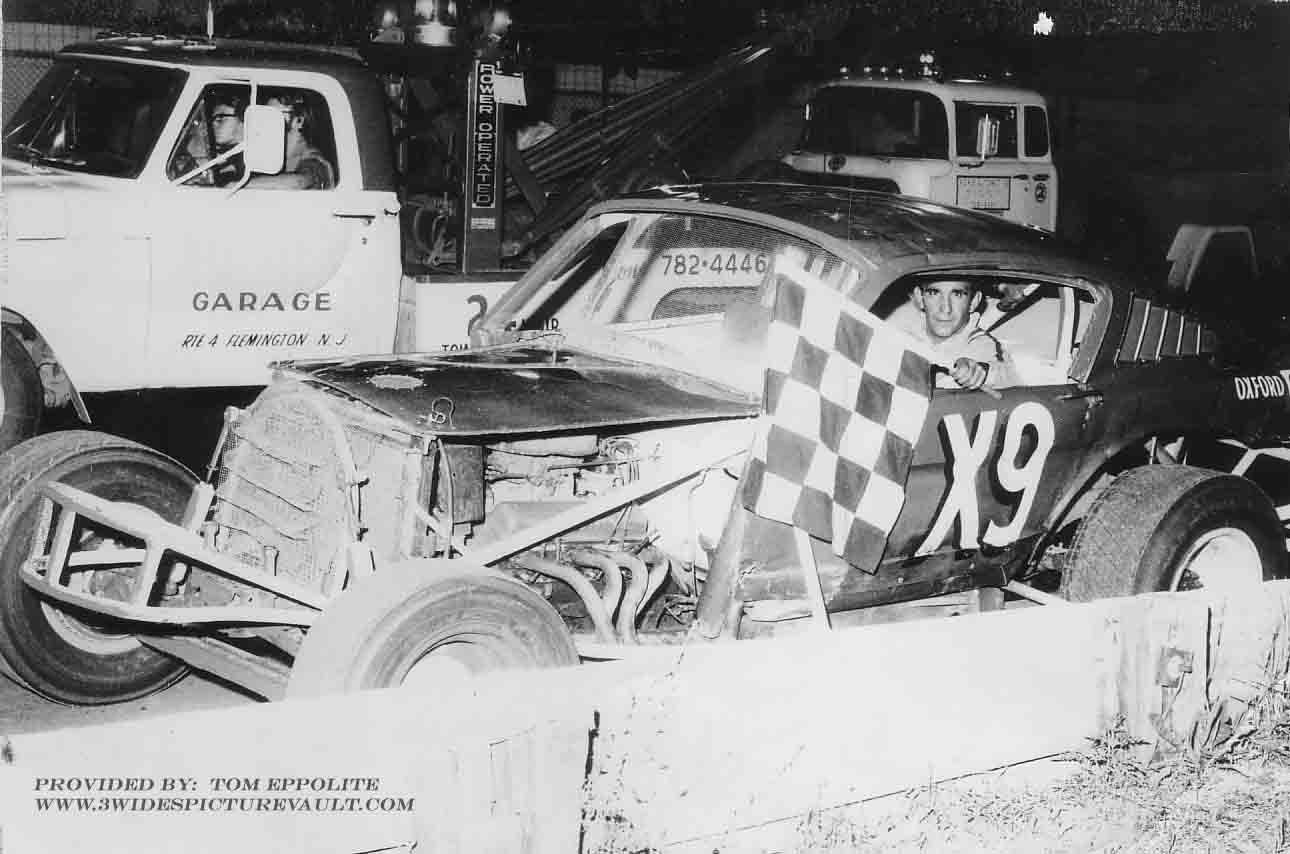 05.11.03__X9_MYS_FLM_0070_1.jpg (66272 bytes)