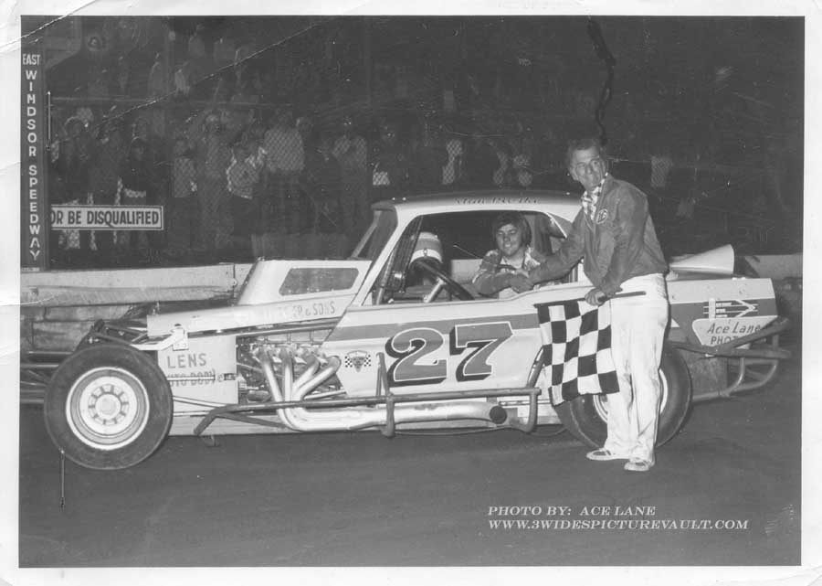 06.22.03_027_PLO_EWS_0070_1.jpg (51815 bytes)