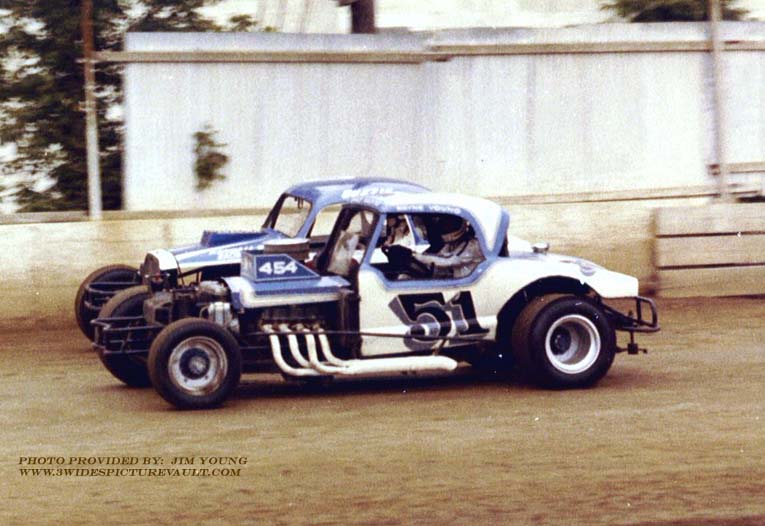 07.15.03_051_YOU_UNK_0070_1.jpg (69366 bytes)