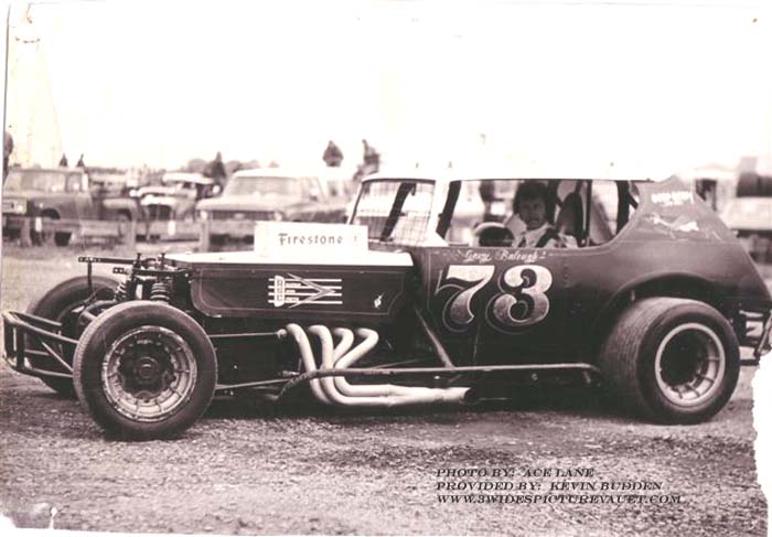 07.23.03_073_BAL_FLM_0070_1.jpg (56976 bytes)