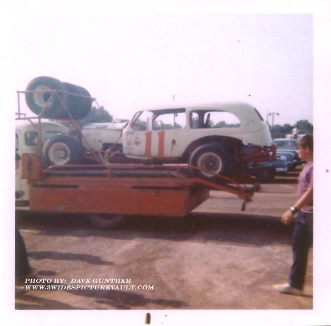 08.08.03_011_McB_FLM_0070_1.jpg (47551 bytes)