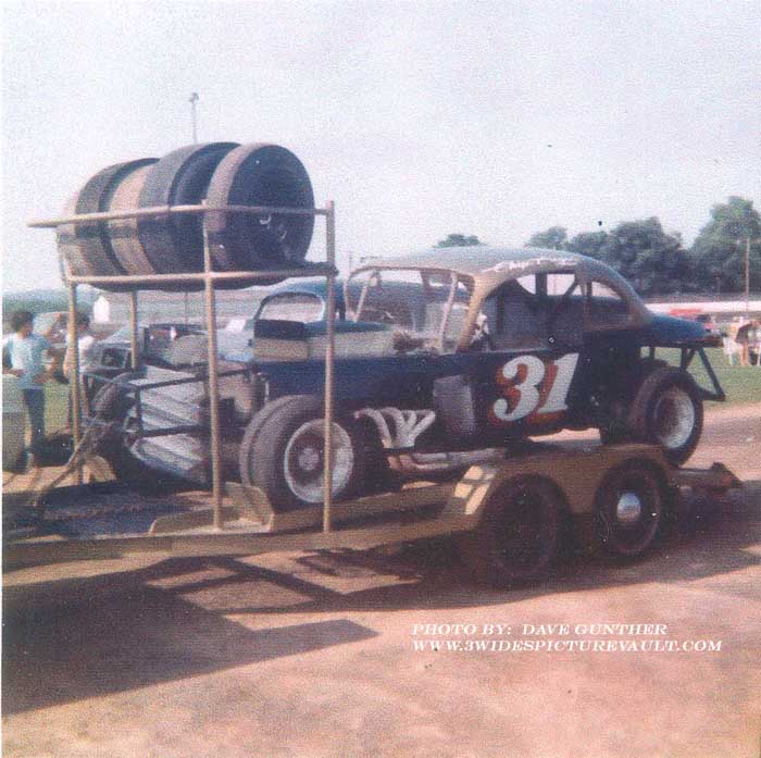 08.18.03_031_CRE_FLM_0070_1.jpg (71350 bytes)