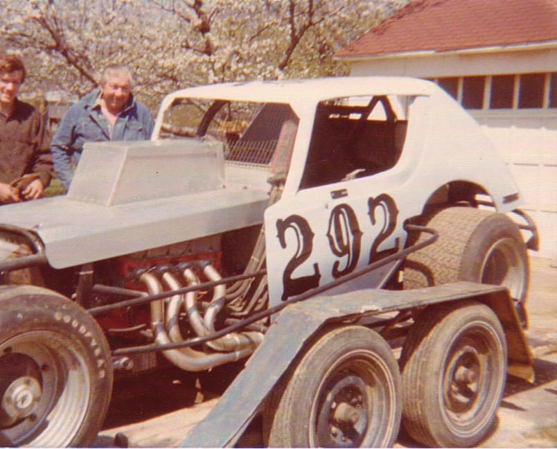 08.21.02_292_MIC_MIS_0076_1.jpg (157566 bytes)