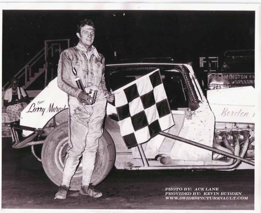 08.22.03_017_KEL_FLM_0070_1.jpg (64259 bytes)