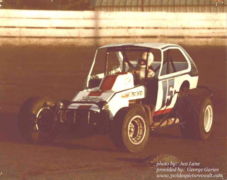 11.02.03_015_PAU_FLM_0070_1.jpg (55414 bytes)