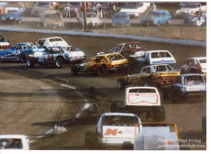 11.22.03_EAS_STS_MID_0070_1.jpg (39812 bytes)