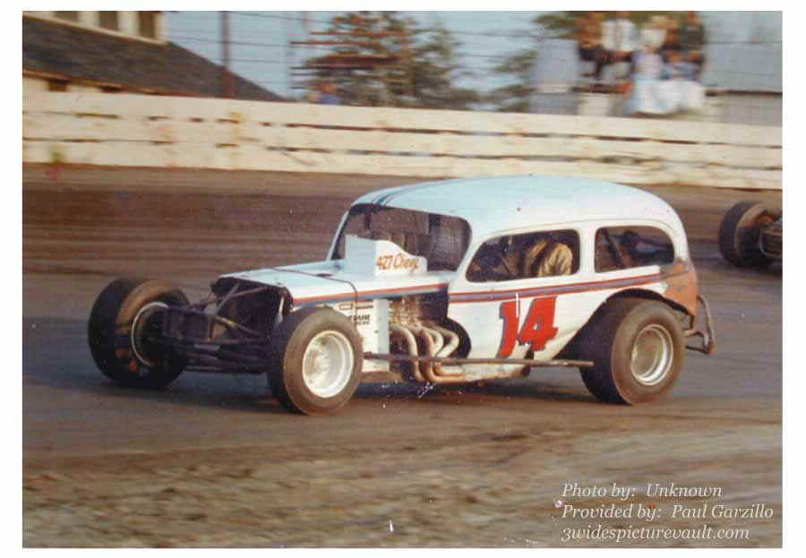 12.05.03_014_TOR_FLM_0070_1.jpg (57874 bytes)