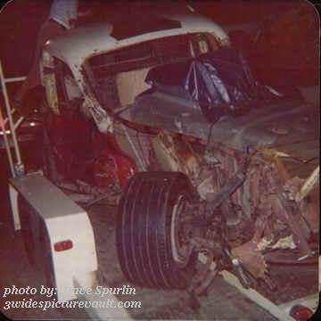 11.25.02_001_BEA_FLM_0074_1.jpg (101521 bytes)