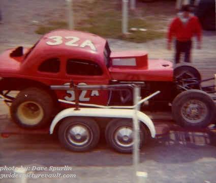 12.27.02_32A_AYR_FLM_0075_1.jpg (107923 bytes)