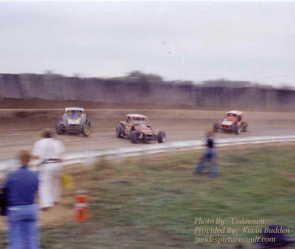 B04.02.05_076_CHA_UNK_0070_1.jpg (59327 bytes)