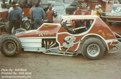 a01.23.04_003_HOR_EWS_0079_1.jpg (68496 bytes)