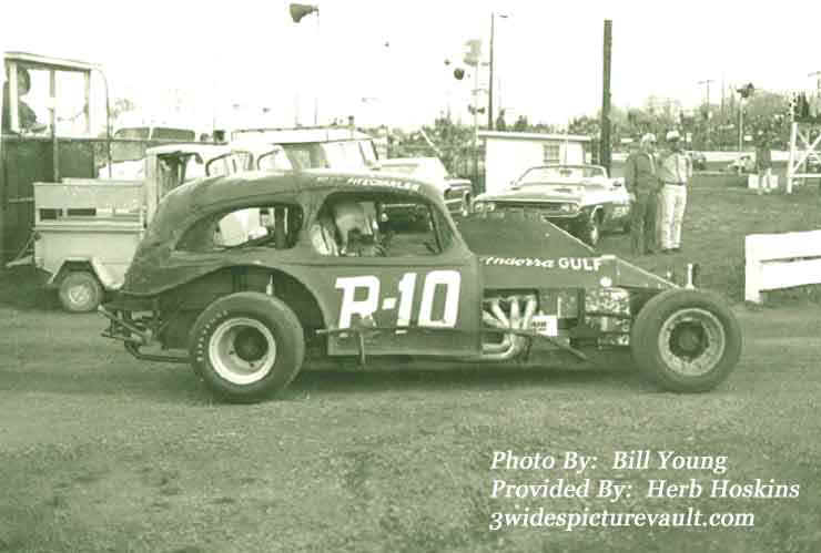 a11.29.04_R10_FIT_FLM_0070_1.jpg (44950 bytes)