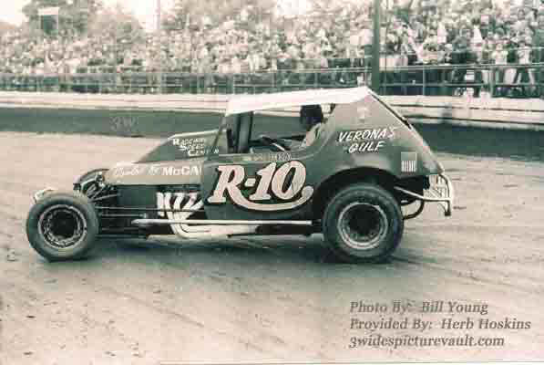 a11.29.04_R10_FIT_FLM_0070_2.jpg (37826 bytes)