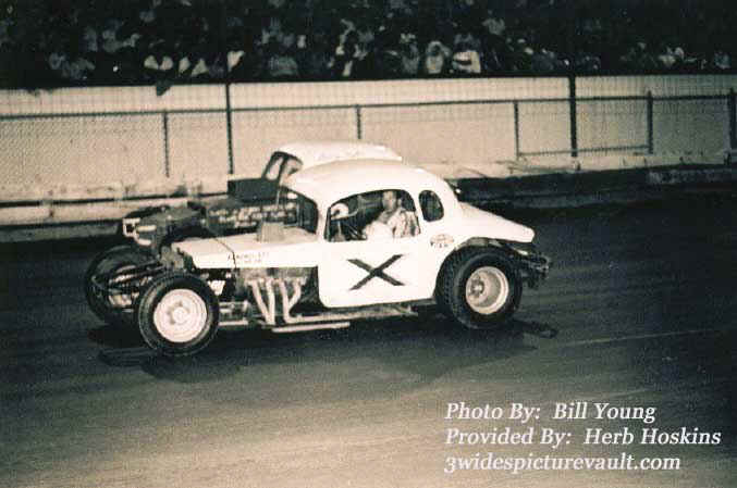 a11.29.04___X_UNK_FLM_0070_1.jpg (53199 bytes)