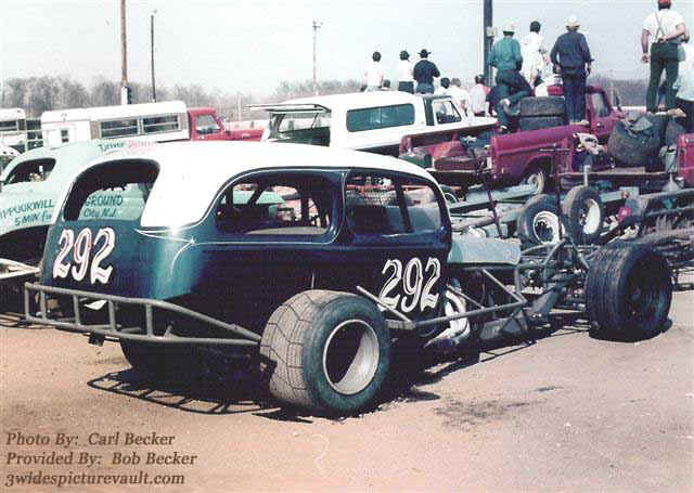 b02.06.05_292_MIC_EWS_0074_1.jpg (70059 bytes)