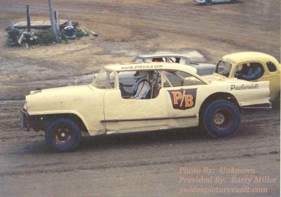 b02.15.05__PB_PAU_GRV_0073_1.jpg (75014 bytes)